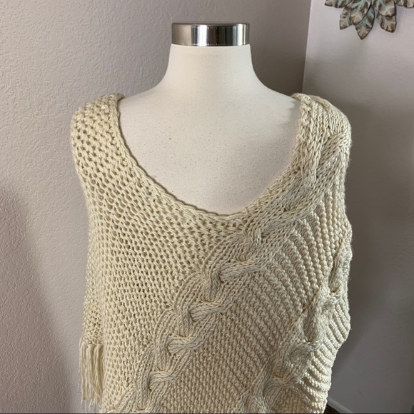 White House Black Market Poncho Shawl One Size - Picture 7 of 11